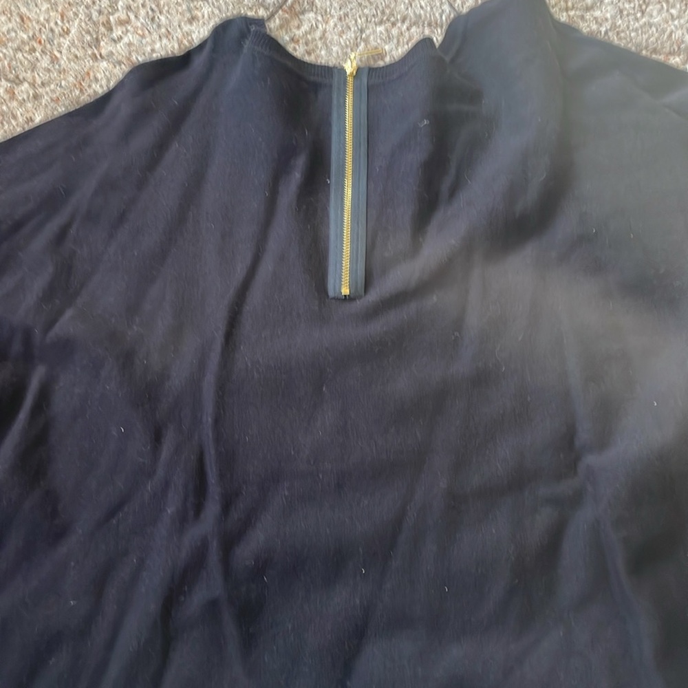 Sweater - Picture 4 of 5